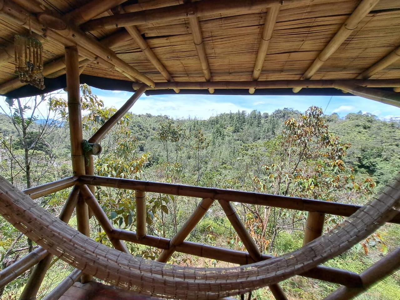 Hotel Guatape Adrianas Bambu Exterior photo